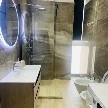 Apartamento 100metri Dal Mare Durrës